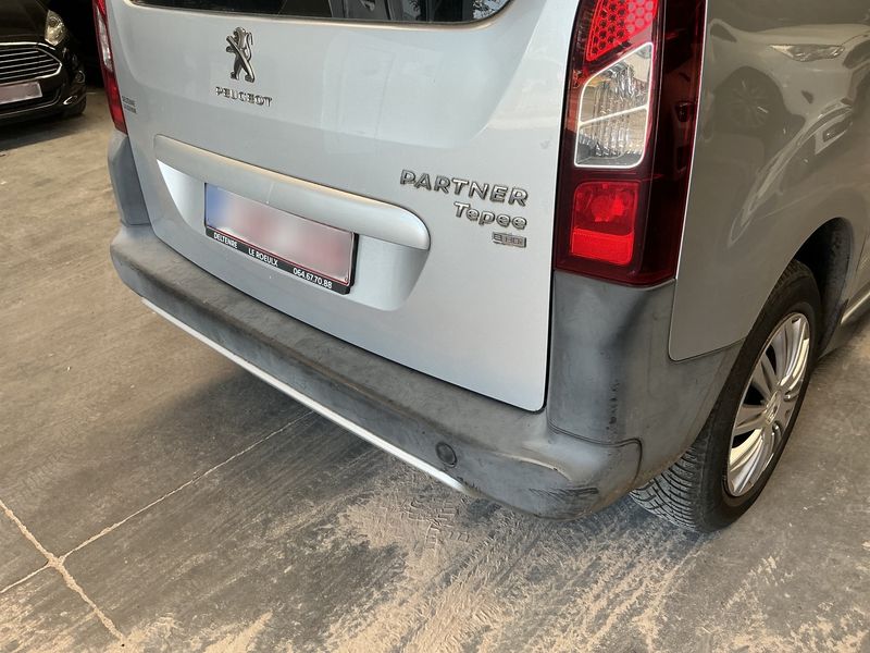 Peugeot Partner 1.6 HDi Outdoor 2012 – снимка 41
