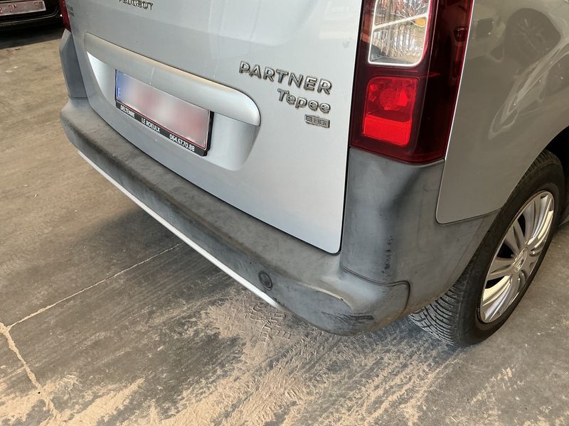 Peugeot Partner 1.6 HDi Outdoor 2012 – снимка 38