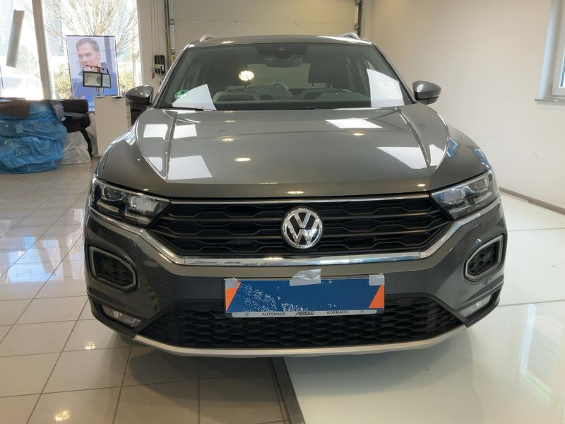 Volkswagen T-Roc 2.0 TSI Sport 4Motion — zdjęcie 9
