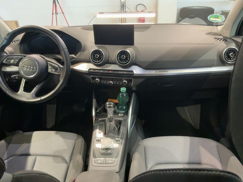 Audi Q2 1.4 TFSI ACT Sport — zdjęcie 12
