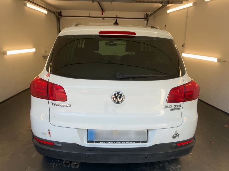 Volkswagen Tiguan 2.0 TDI Lounge Sport & Style BlueMotion Tech 2016 – снимка 7