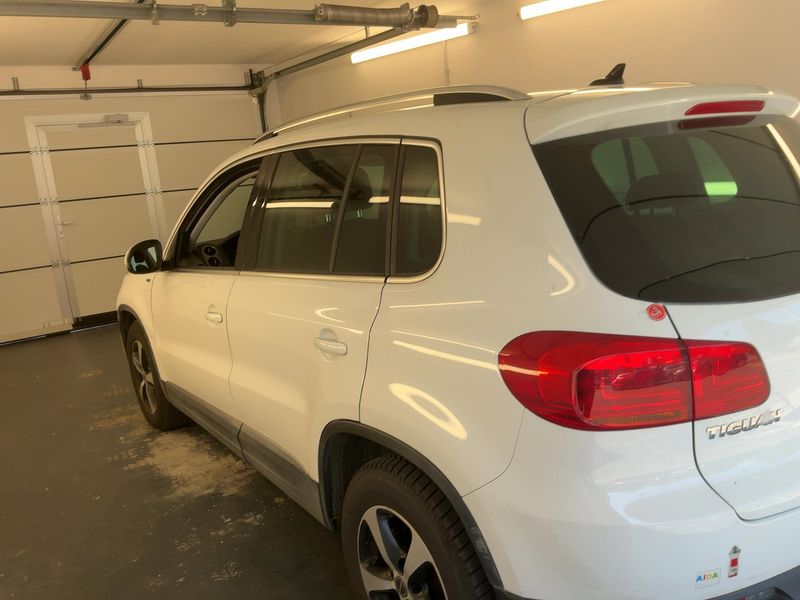 Volkswagen Tiguan 2.0 TDI Lounge Sport & Style BlueMotion Tech 2016 – снимка 6