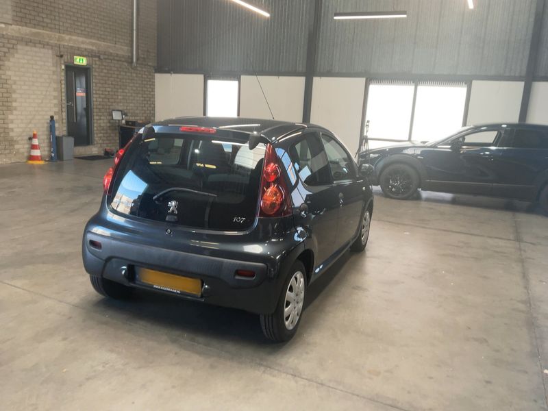 Peugeot 107 1.0 Access — zdjęcie 6