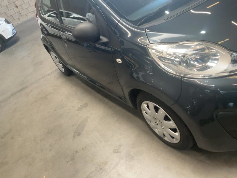 Peugeot 107 1.0 Access — zdjęcie 8
