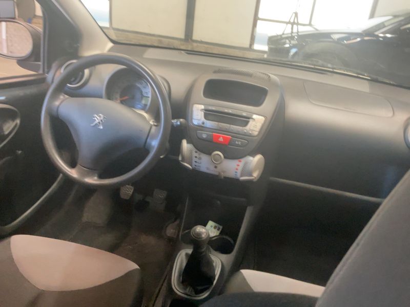 Peugeot 107 1.0 Access — zdjęcie 12