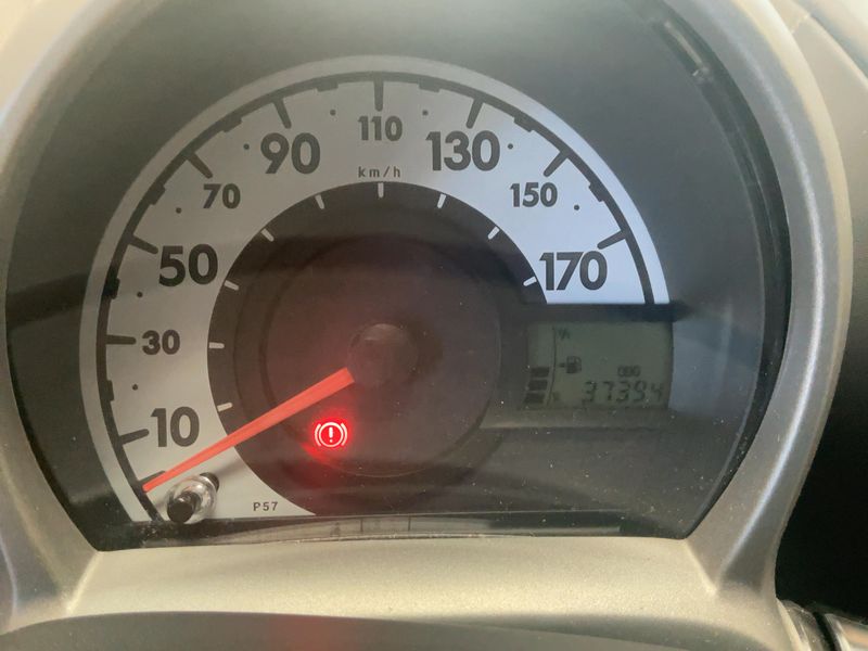 Peugeot 107 1.0 Access — zdjęcie 13