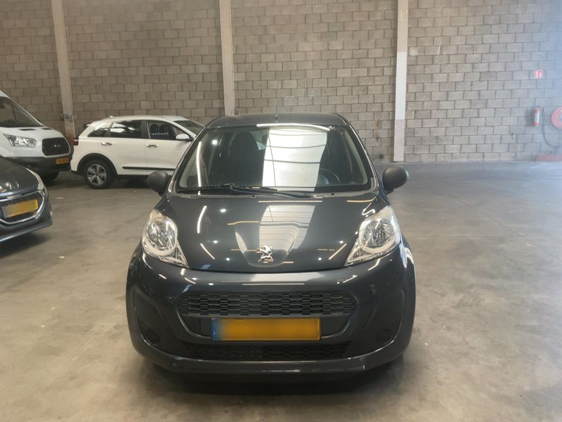 Peugeot 107 1.0 Access — zdjęcie 9