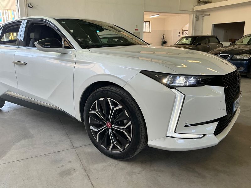 DS Automobiles DS4 1.6 E-Tense Hybrid Performance Line — zdjęcie 8