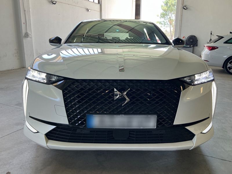 DS Automobiles DS4 1.6 E-Tense Hybrid Performance Line — zdjęcie 9