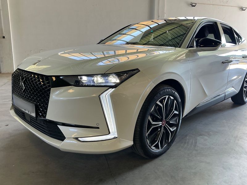 DS Automobiles DS4 1.6 E-Tense Hybrid Performance Line — zdjęcie 2
