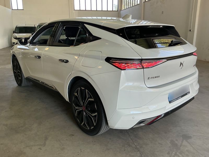DS Automobiles DS4 1.6 E-Tense Hybrid Performance Line — zdjęcie 3
