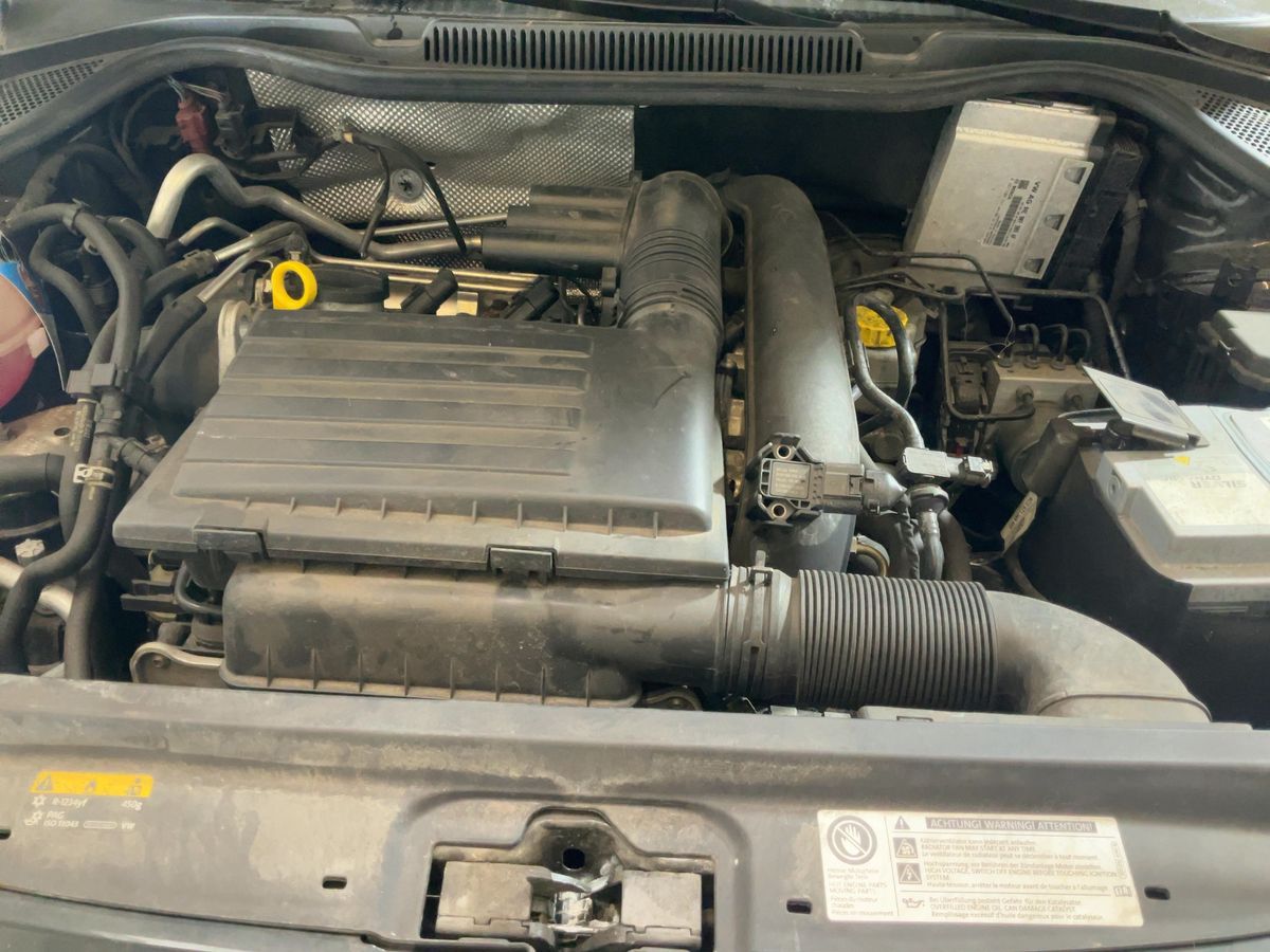 Volkswagen Polo 2016 — photo 43