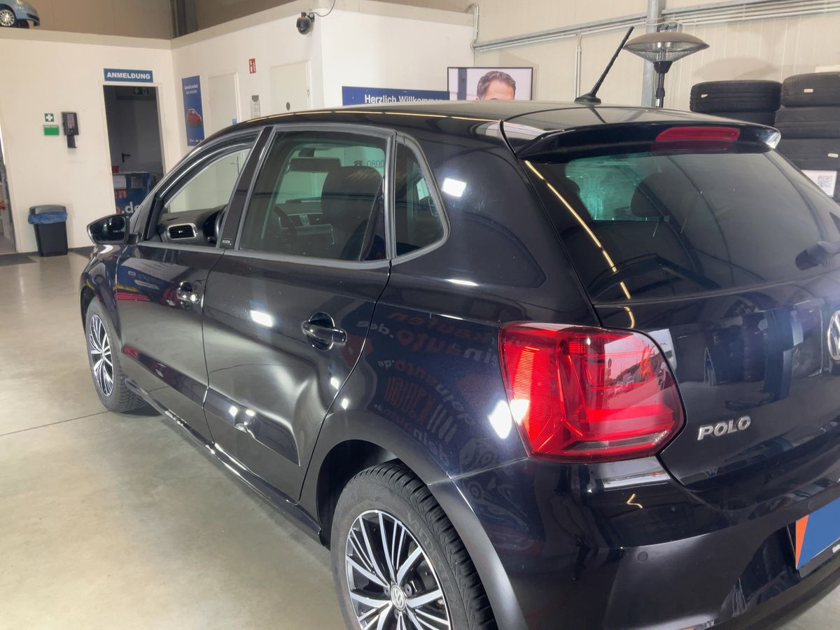 Volkswagen Polo 2016 — photo 7
