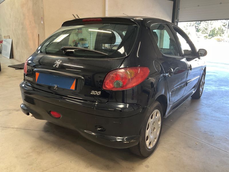 Peugeot 206 1.4 X-Line — zdjęcie 2