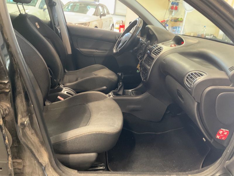 Peugeot 206 1.4 X-Line — zdjęcie 3