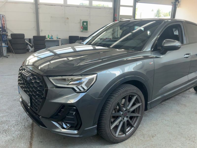 Audi Q3 Sportback 45 TFSI quattro S line — zdjęcie 2