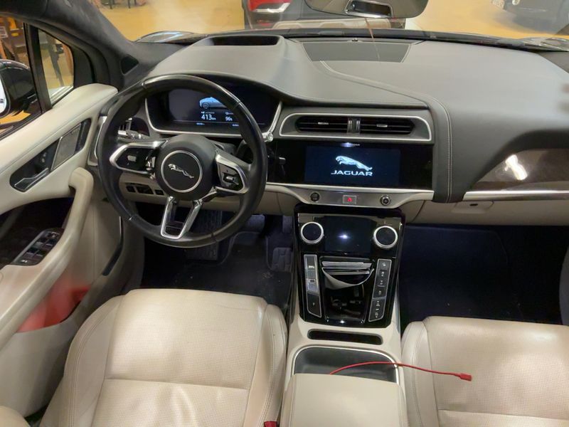 Jaguar I-Pace electric drive 294 kW First Edition — zdjęcie 12