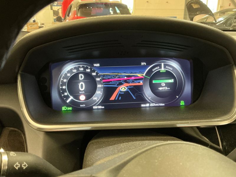 Jaguar I-Pace electric drive 294 kW First Edition — zdjęcie 13