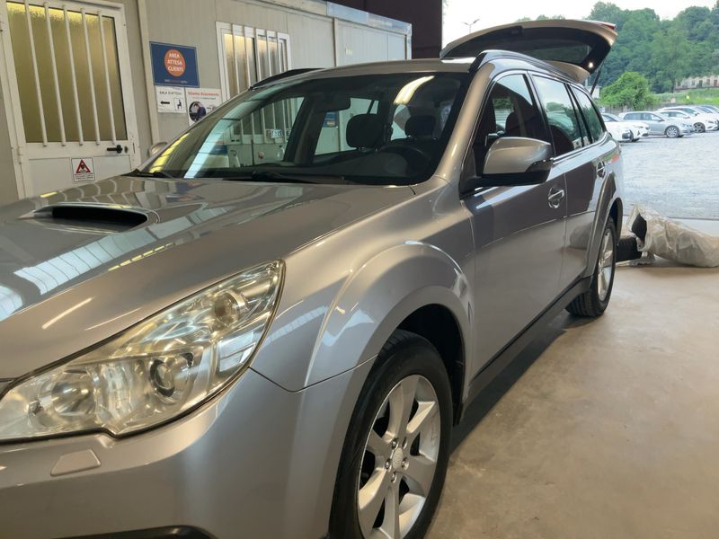 Subaru Legacy 2.0 Diesel Outback Comfort — zdjęcie 2