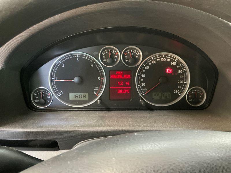 Volkswagen Sharan 2.0 TDI Trendline BlueMotion Tech — zdjęcie 4