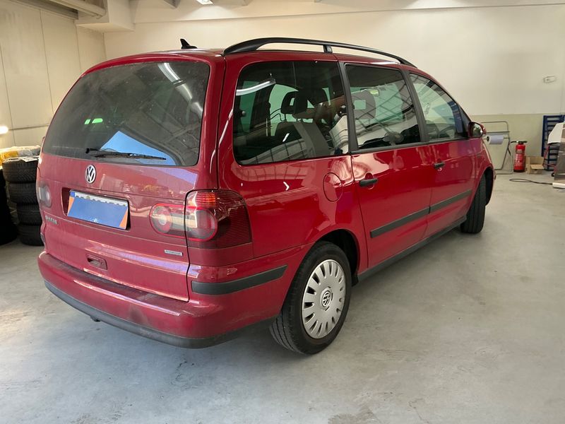 Volkswagen Sharan 2.0 TDI Trendline BlueMotion Tech — zdjęcie 2