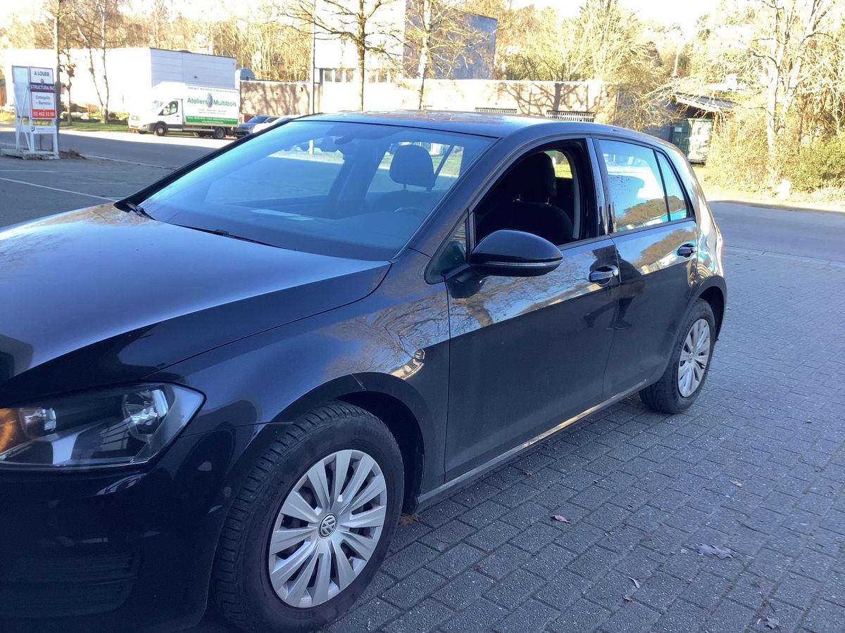 Volkswagen Golf VII 1.6 TDI Trendline BlueMotion Tech