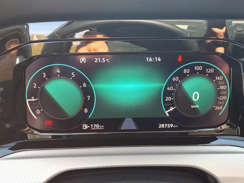 Volkswagen Golf VIII 1.0 TSI Move — zdjęcie 16