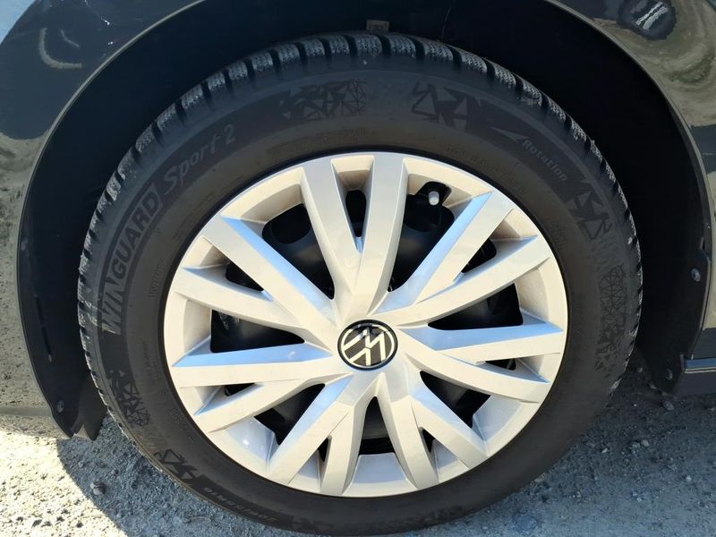 Volkswagen Golf VIII 1.0 TSI Move — zdjęcie 24