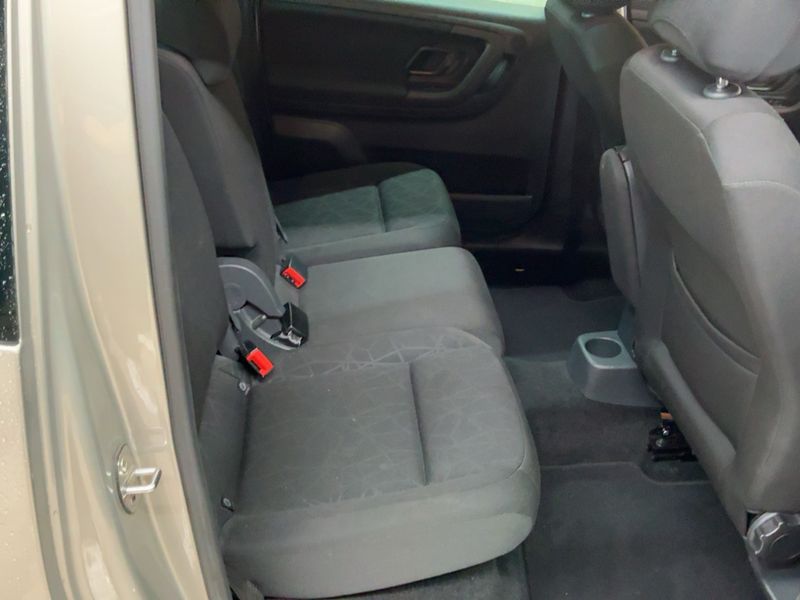 Skoda Roomster 1.6 TDI Family — zdjęcie 14