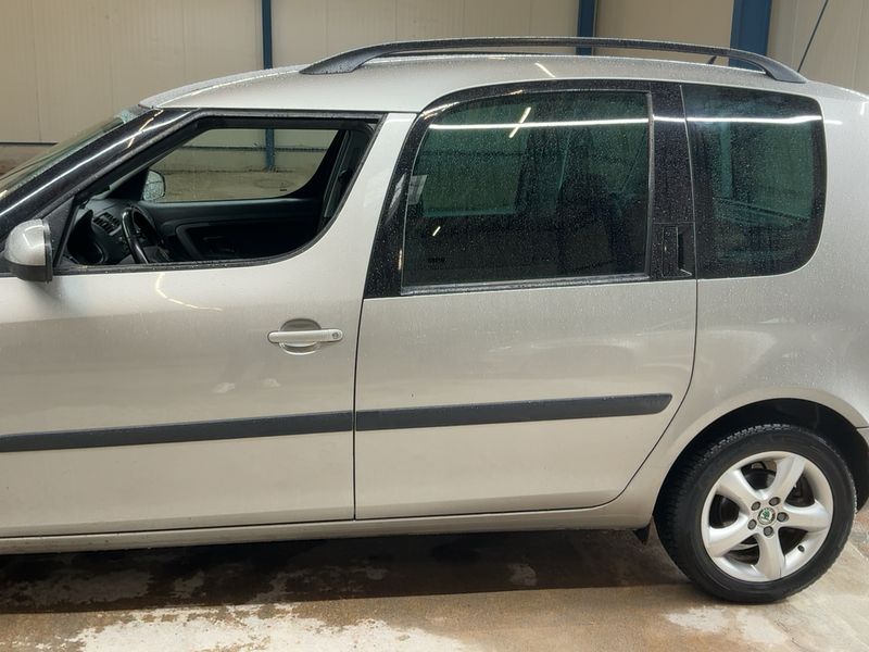 Skoda Roomster 1.6 TDI Family — zdjęcie 4