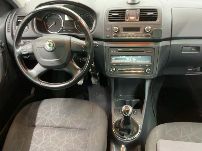 Skoda Roomster 1.6 TDI Family — zdjęcie 12