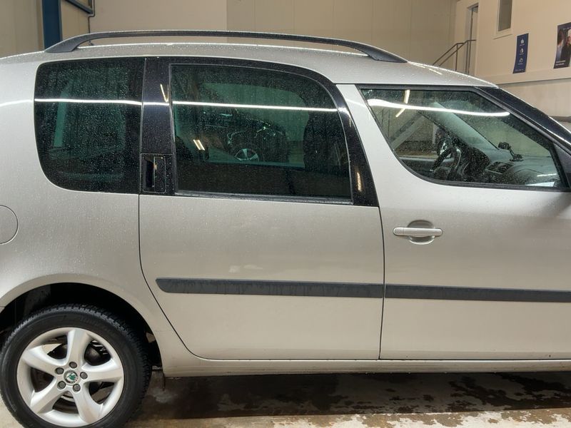 Skoda Roomster 1.6 TDI Family — zdjęcie 7