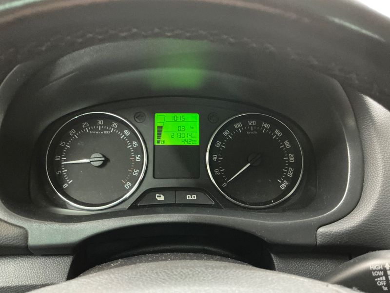 Skoda Roomster 1.6 TDI Family — zdjęcie 13