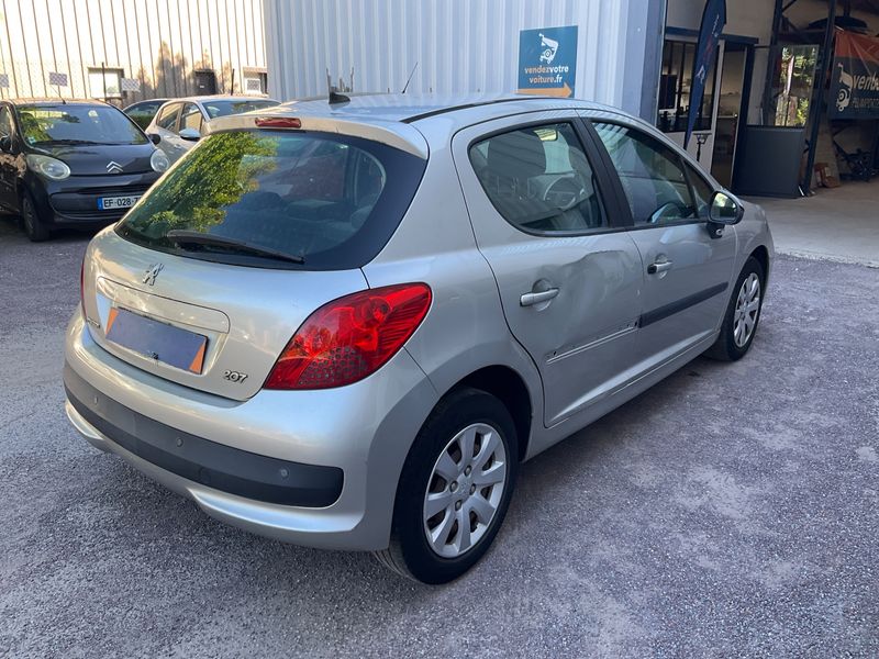 Peugeot 207 1.4 Exécutive 2006 – снимка 2