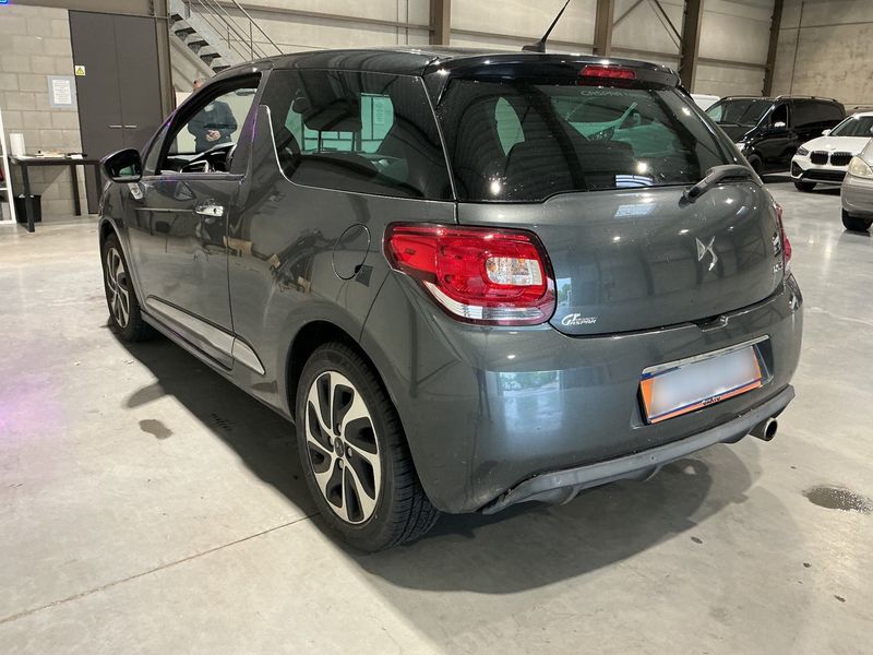 DS Automobiles DS3 1.2 PureTech SoChic — zdjęcie 3