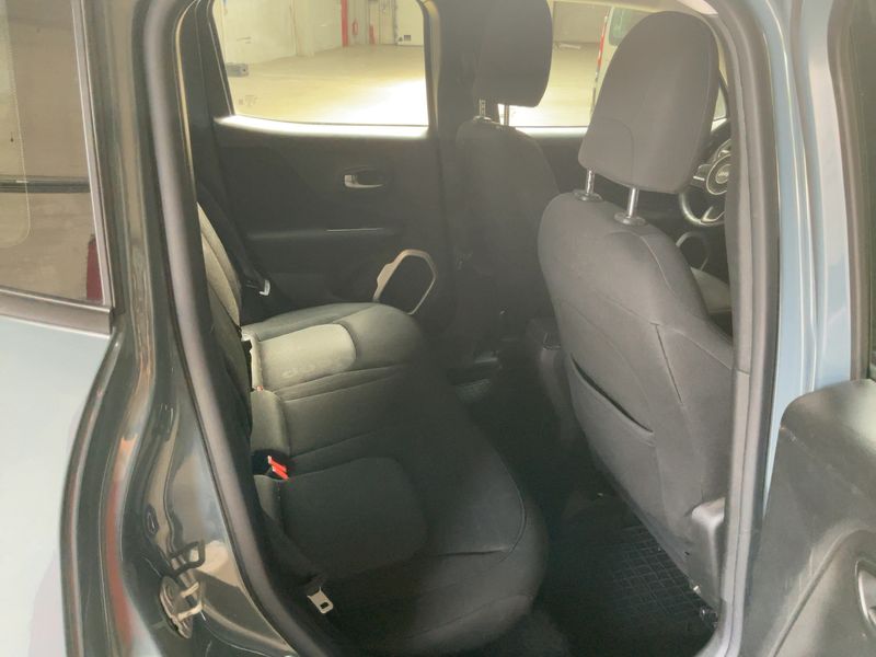 Jeep Renegade 1.4 M-Air Longitude FWD — zdjęcie 14