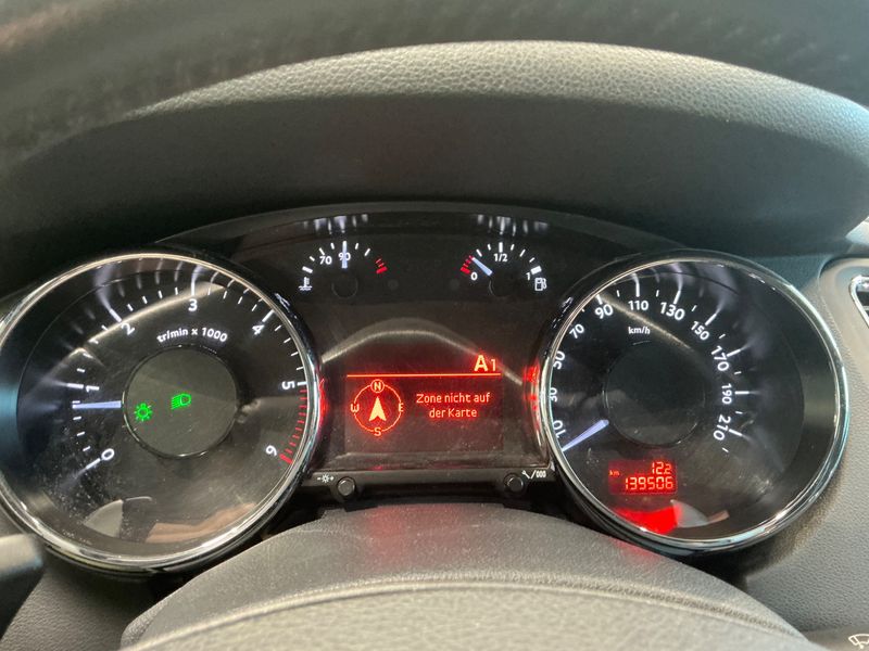 Peugeot 5008 1.6 e-HDi Business-Line 2013 – снимка 4