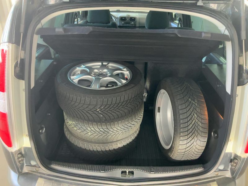 Skoda Roomster 1.2 TSI Scout Plus Edition — zdjęcie 10