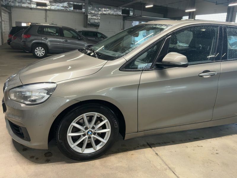 BMW 2er 218d Active Tourer Basis — zdjęcie 2