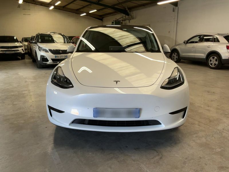 Tesla Model Y Standard Range — zdjęcie 9