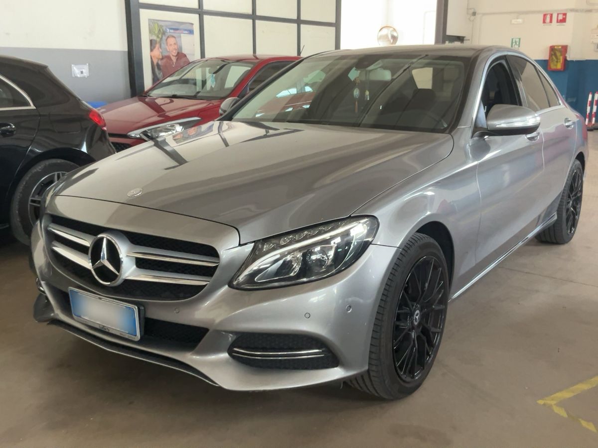 Mercedes-Benz C-Klasse 2015 — photo 1