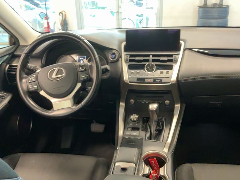 Lexus NX-Serie NX 300h E-Four Business Line — zdjęcie 12