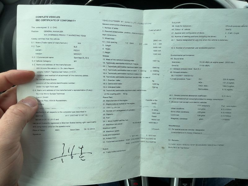 Kia Sportage 1.7 CRDi Spirit 2WD — zdjęcie 16