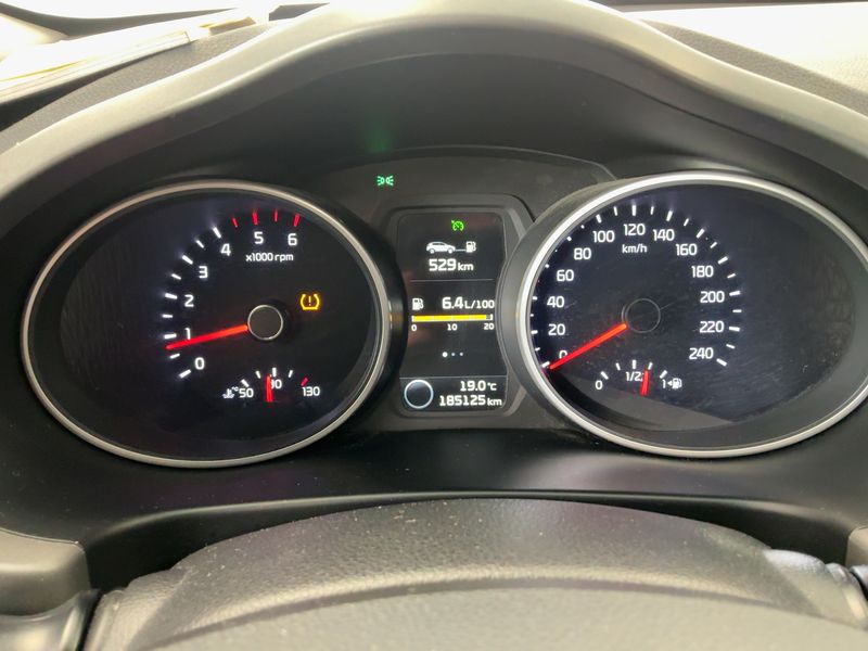 Kia Sportage 1.7 CRDi Spirit 2WD — zdjęcie 13