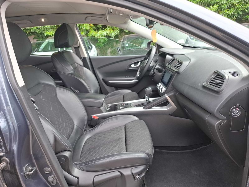 Renault Kadjar 1.3 TCe Techno — zdjęcie 10