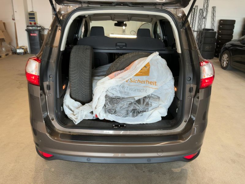 Ford Grand C-Max 1.5 EcoBoost Titanium — zdjęcie 10
