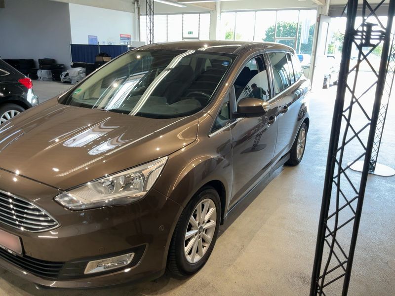 Ford Grand C-Max 1.5 EcoBoost Titanium — zdjęcie 2