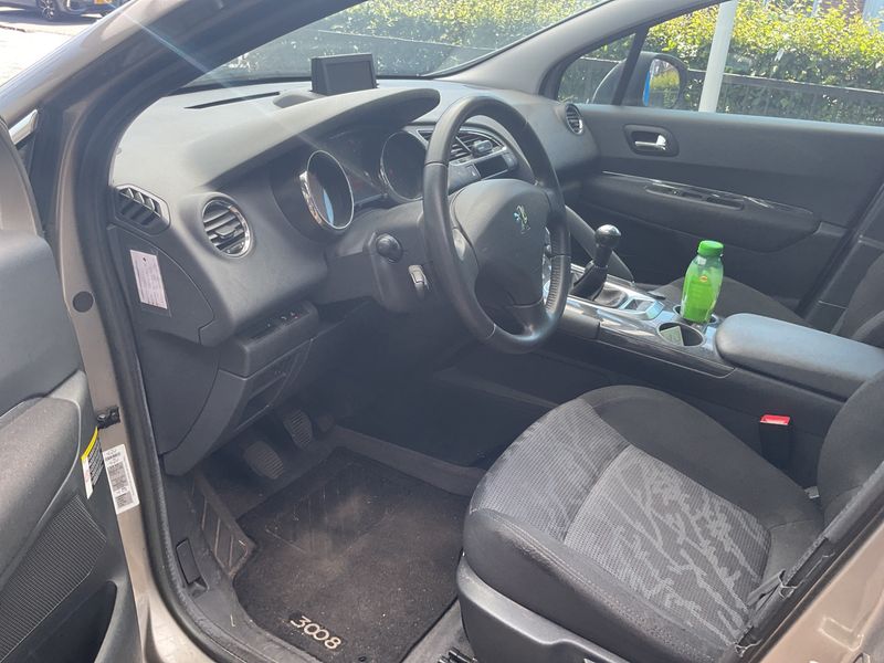 Peugeot 3008 1.6 Active — zdjęcie 3
