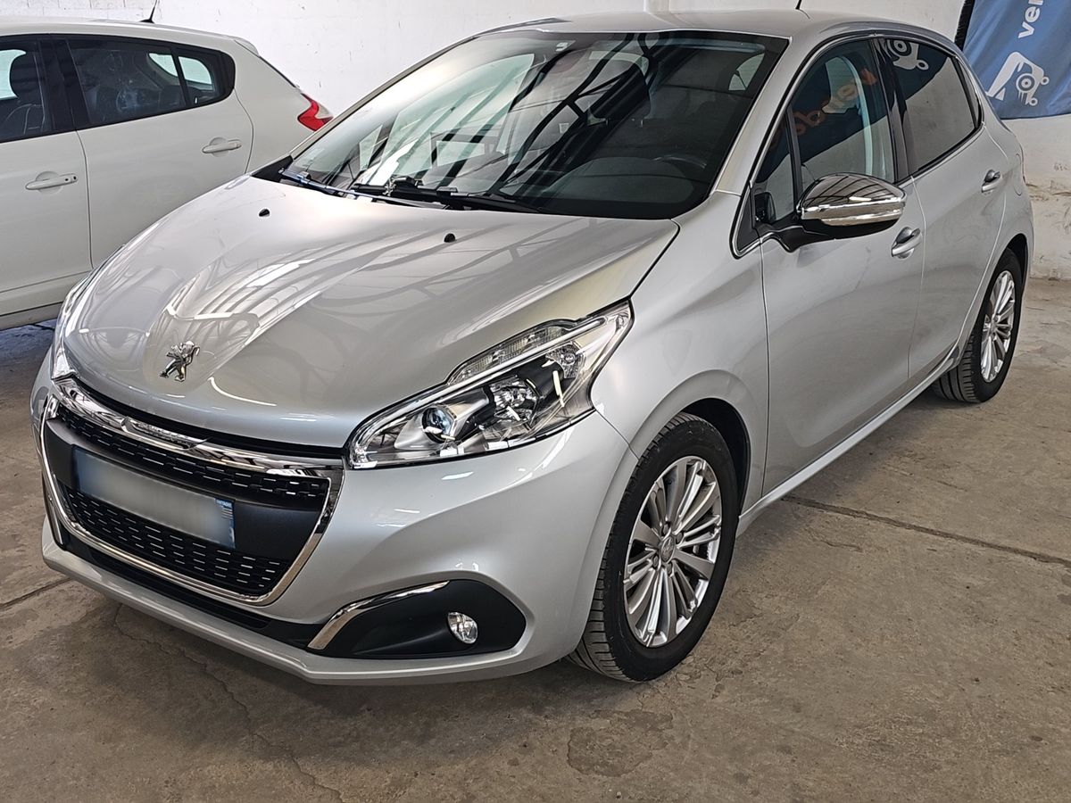 Peugeot 208 2017 — photo 1