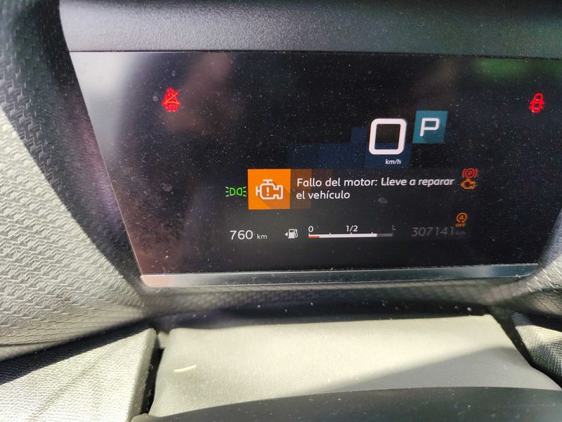 Citroen C4 1.5 Blue-HDi Feel Pack — zdjęcie 12